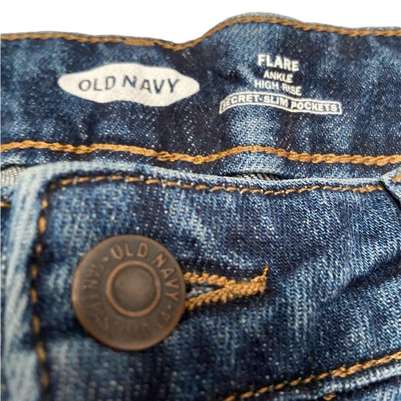 NWT Old Navy Flare High Rise Anke Jeans. - Picture 4 of 6